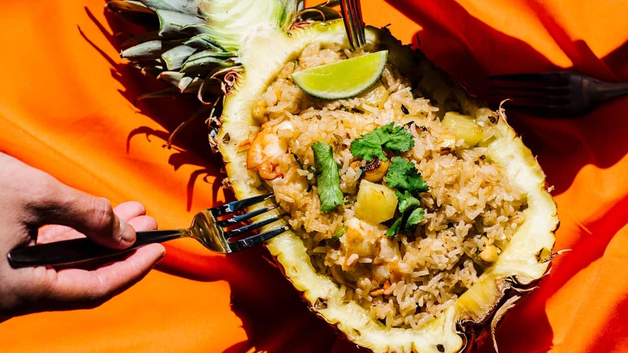 Pineapple fried rice (khao pad sapparod)