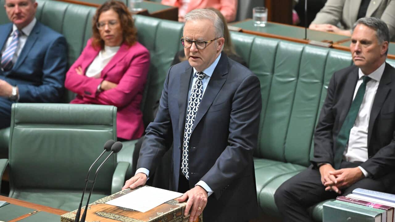 PARLIAMENT SITTING CANBERRA