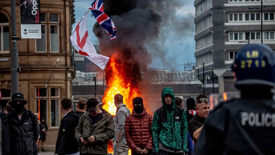 Political football: Is misinformation about riots in Amsterdam further ...