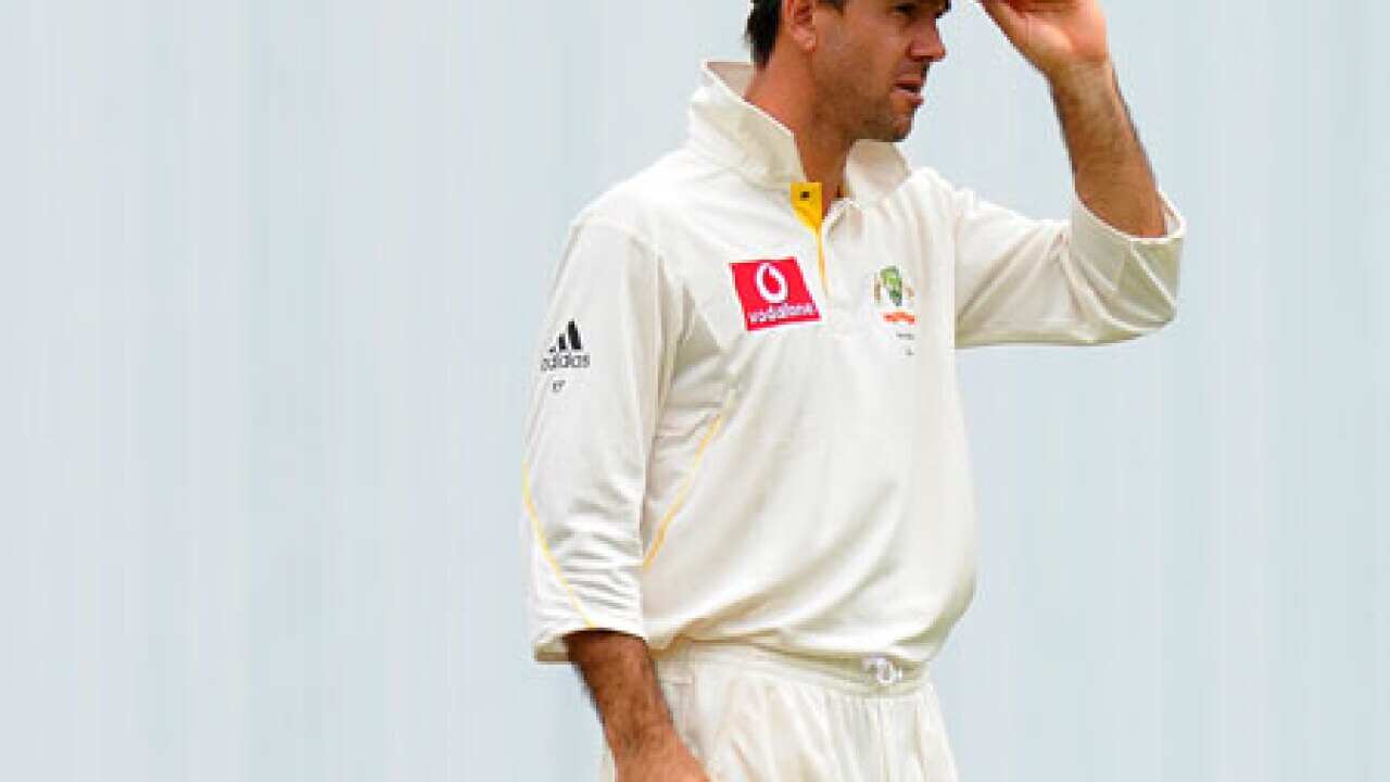Ponting_test_ashes_101202_B_aap_971098325