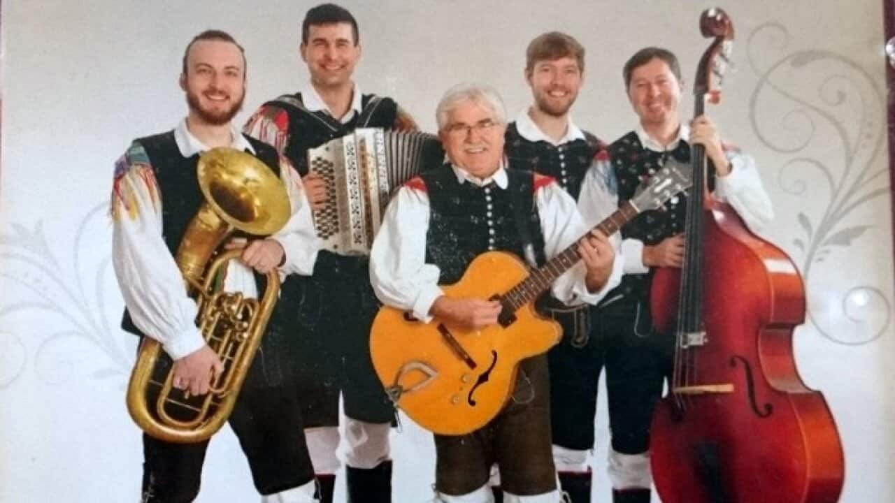 Ansambel Toneta Rusa