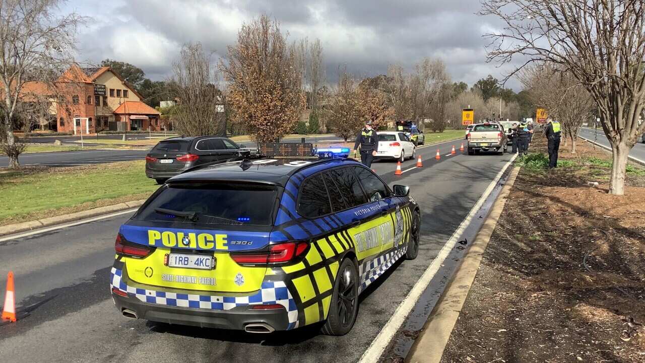 An increase in border patrols are to prevent travellers from NSW hotspots from entering Victoria