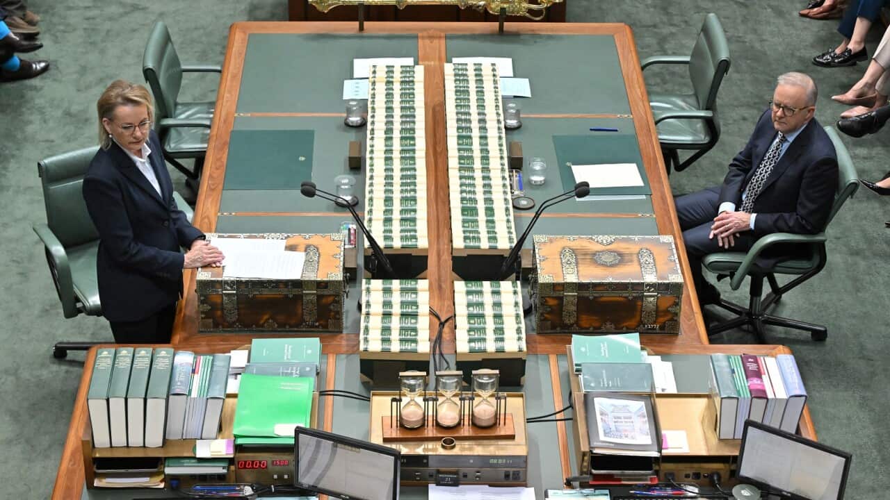 PARLIAMENT SITTING CANBERRA