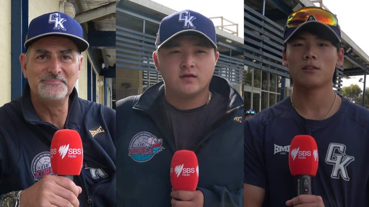 Geelong-Korea manager Graeme Lloyd, player Ju Hong Park and Ji-Hwan Bae