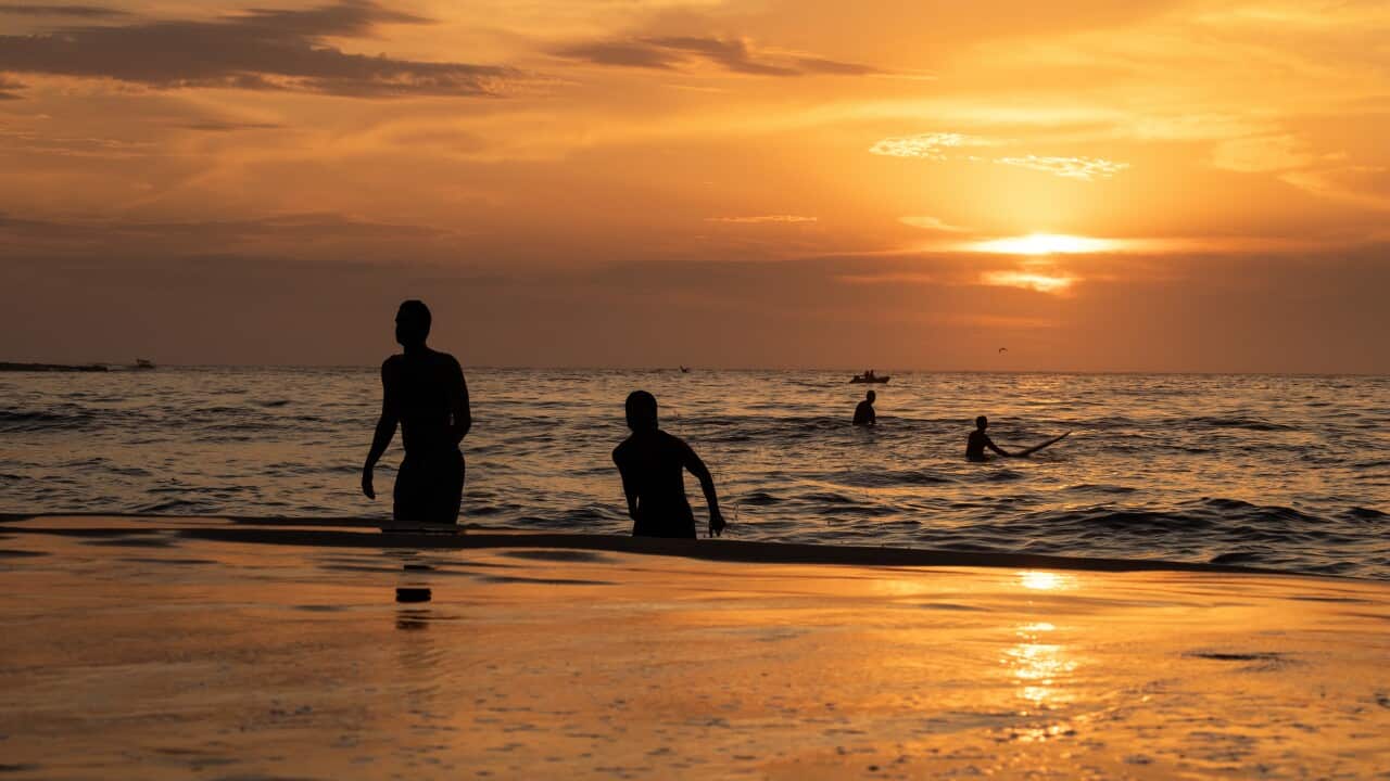Sydney Swelters As Heat Wave Hits City