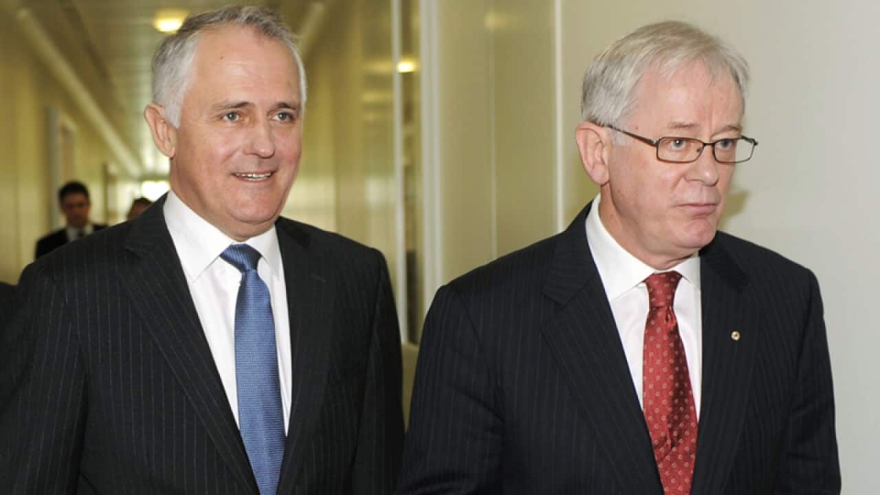 PM Malcolm Turnbull (L) and shadow climate change minister Andrew Robb
