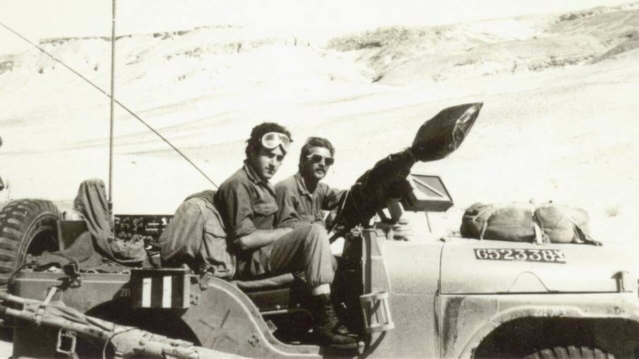 Michael Livneh and Charli 1973 Sinai