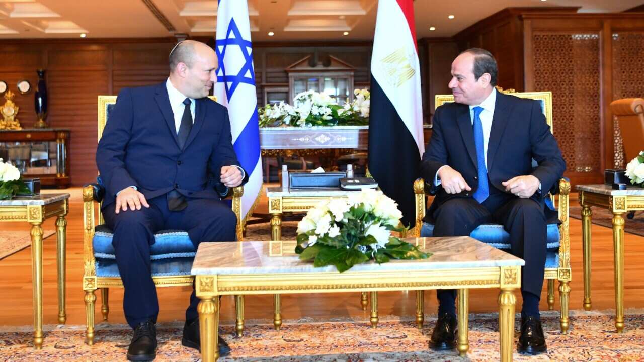 Egyptian president Abdel Fattah El-Sisi (R) meeting with Israeli Prime Minister Naftali Bennett in Sharm El-Sheikh,