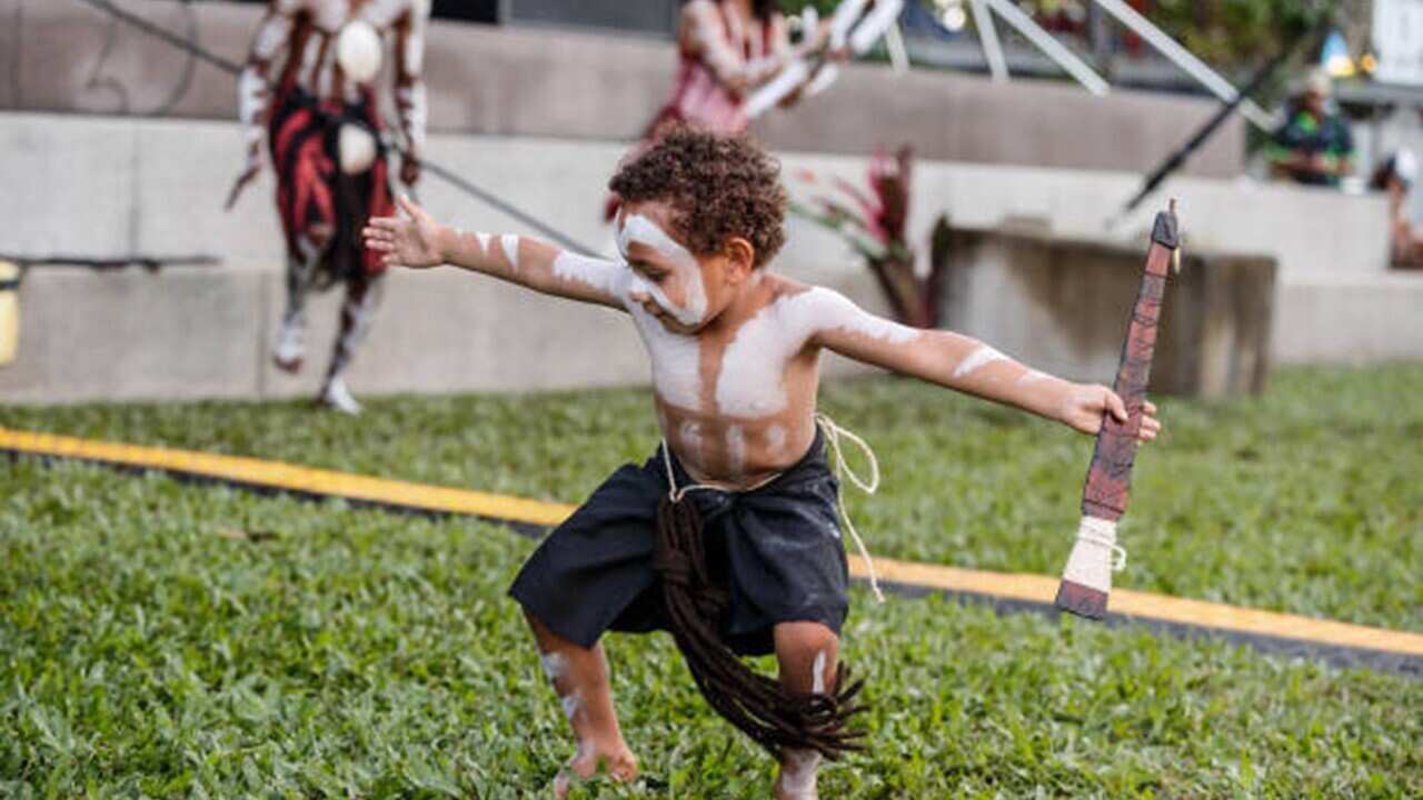 A member of an Aboriginal dance group.jpg