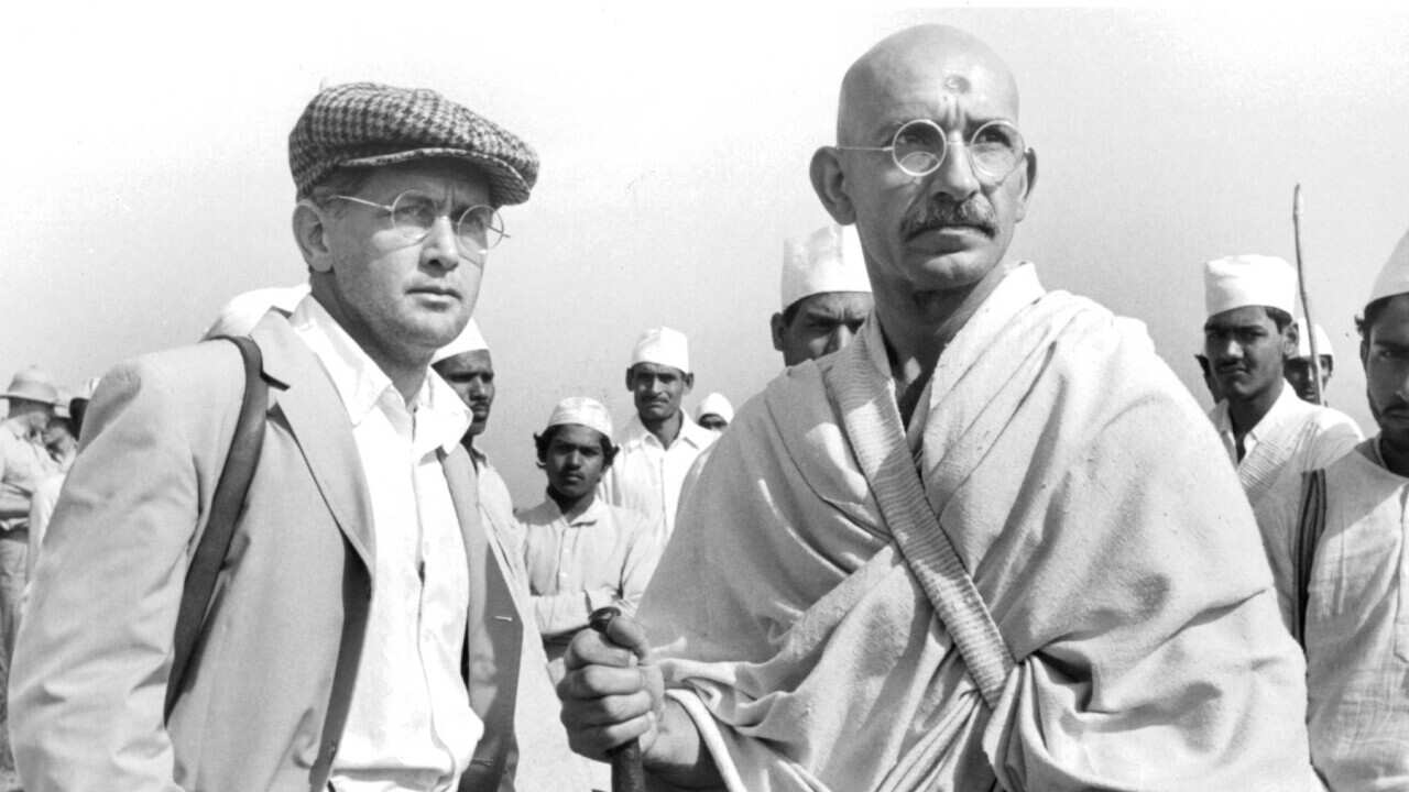 Nudutu Cinemawa – Analysis of Gandhi English Movie