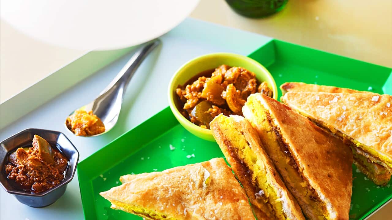Indian potato-stuffed bread fritters (bread pakodas)