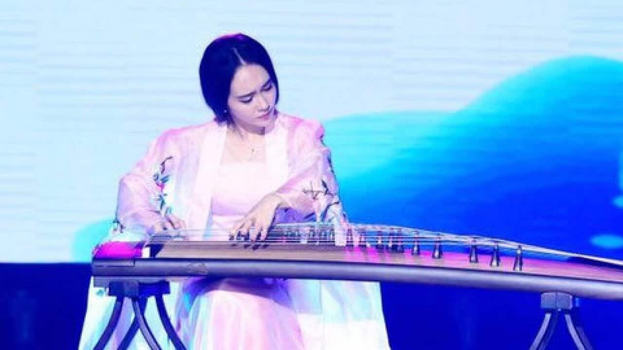 Interview with BaiYang GuZheng Master Final SBS Chinese