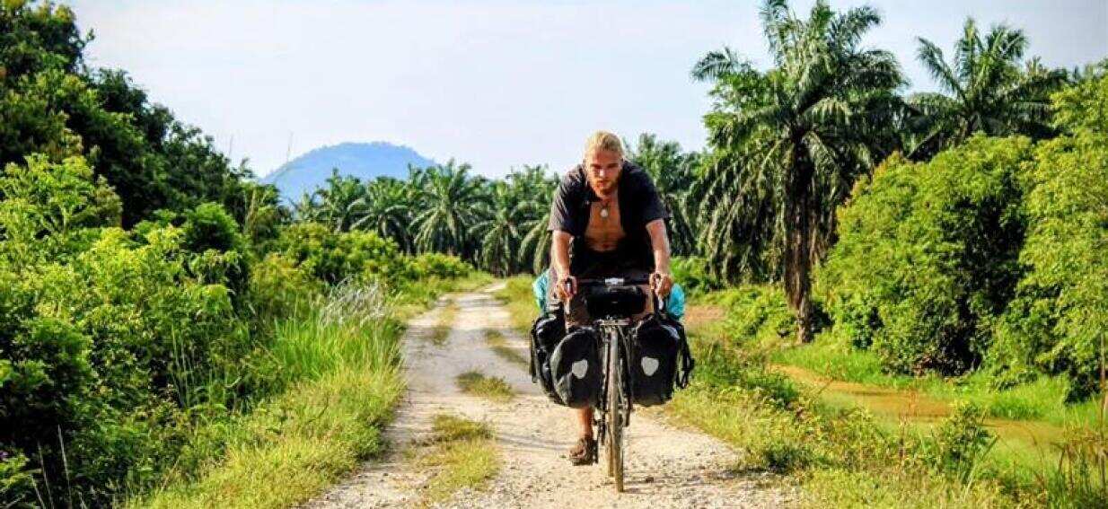 Jamie followed his dad's 14,000km England-to-Australia bike ride — here's how it went