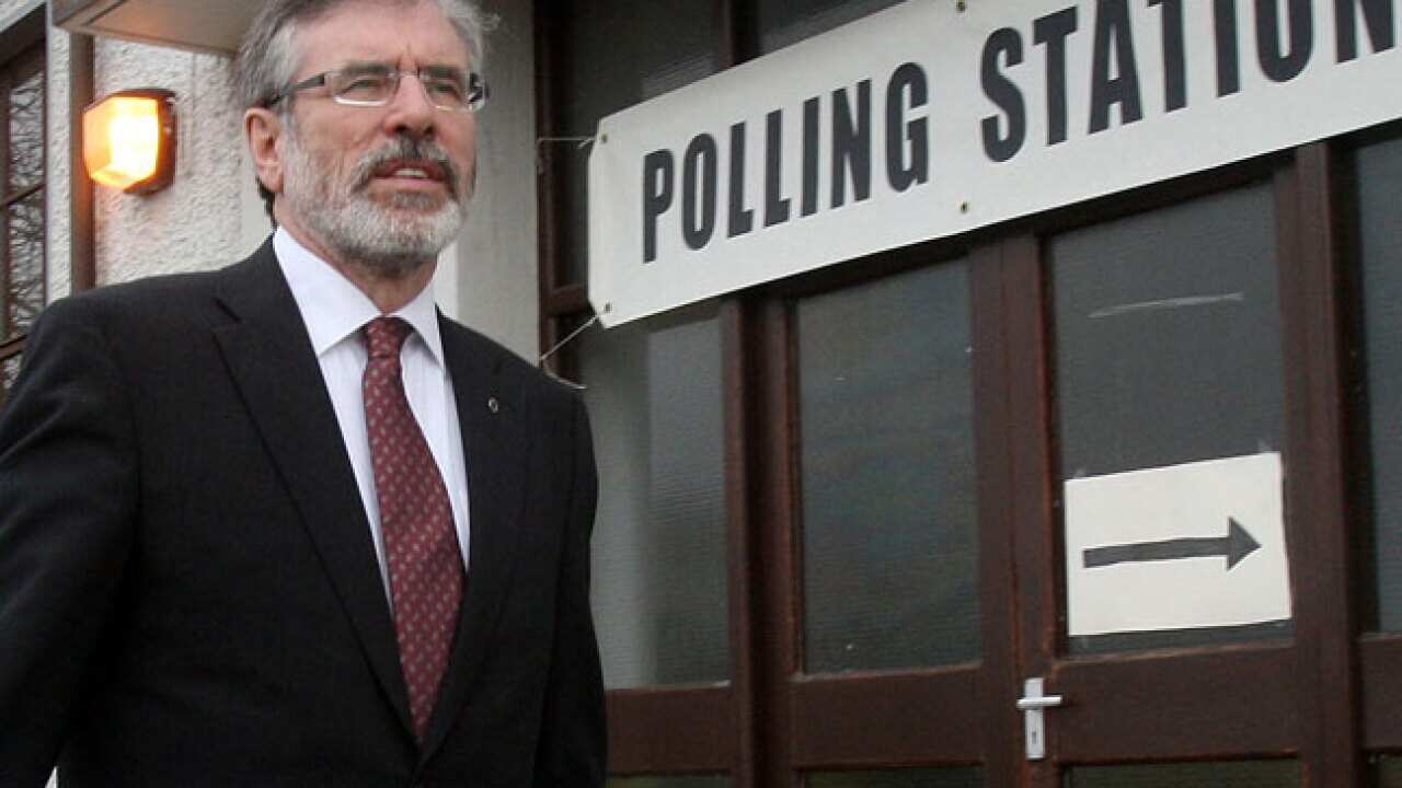 ireland_polls_110226_B_aap_1661725966