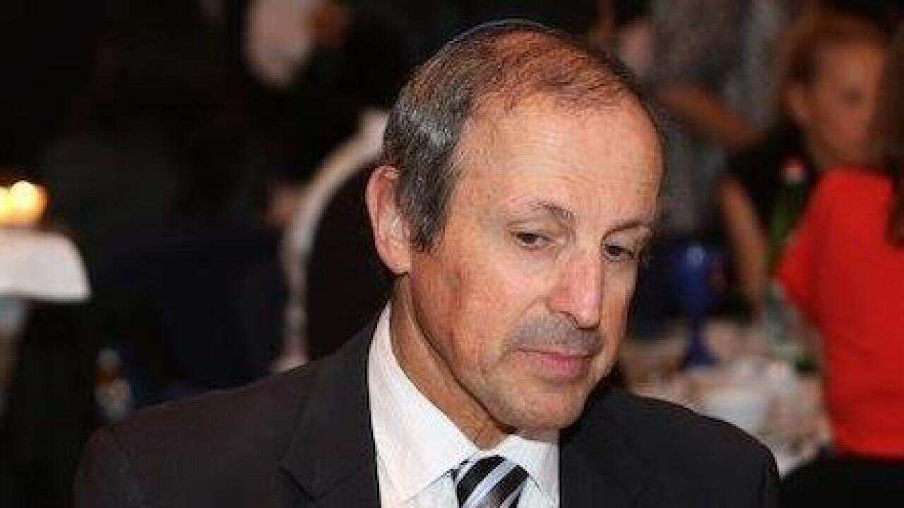 Vic Alhadeff has resigned from the NSW Community Relations Commission. 
