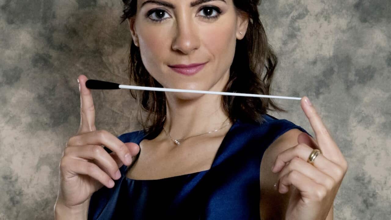 La direttrice d'orchestra Clelia Cafiero.