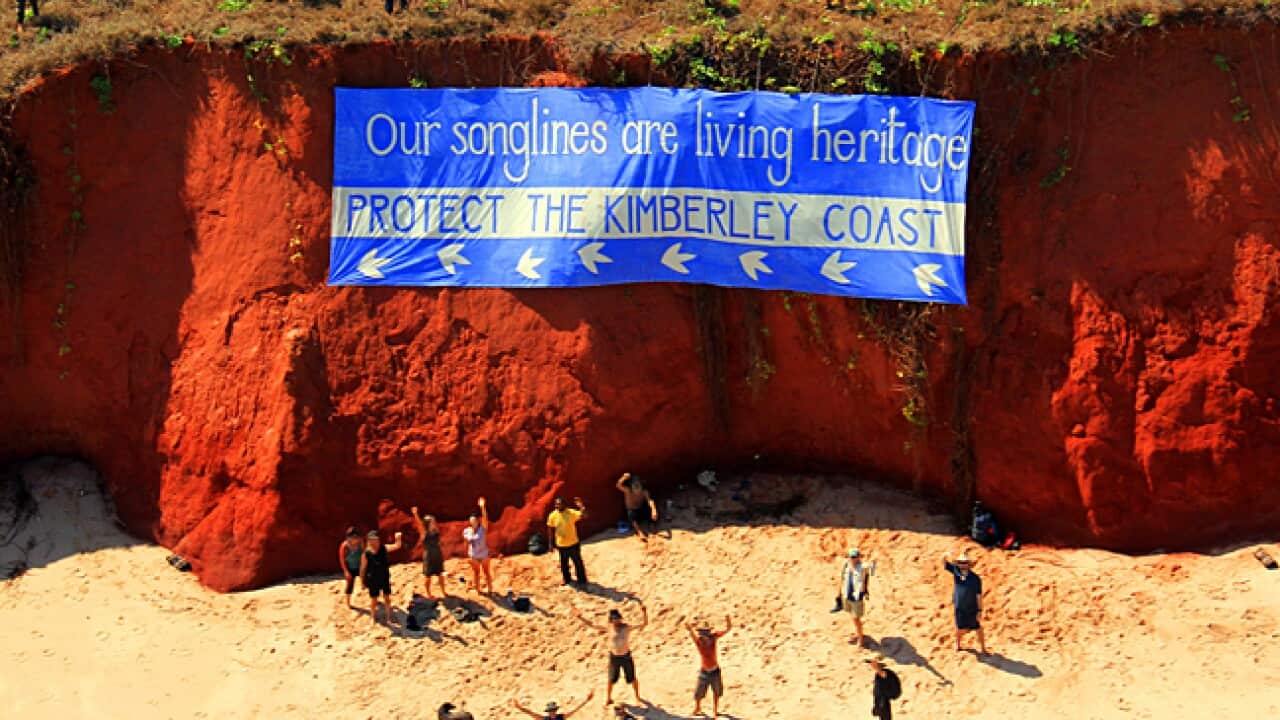 james_price_point_L_111204_aap_1812115236