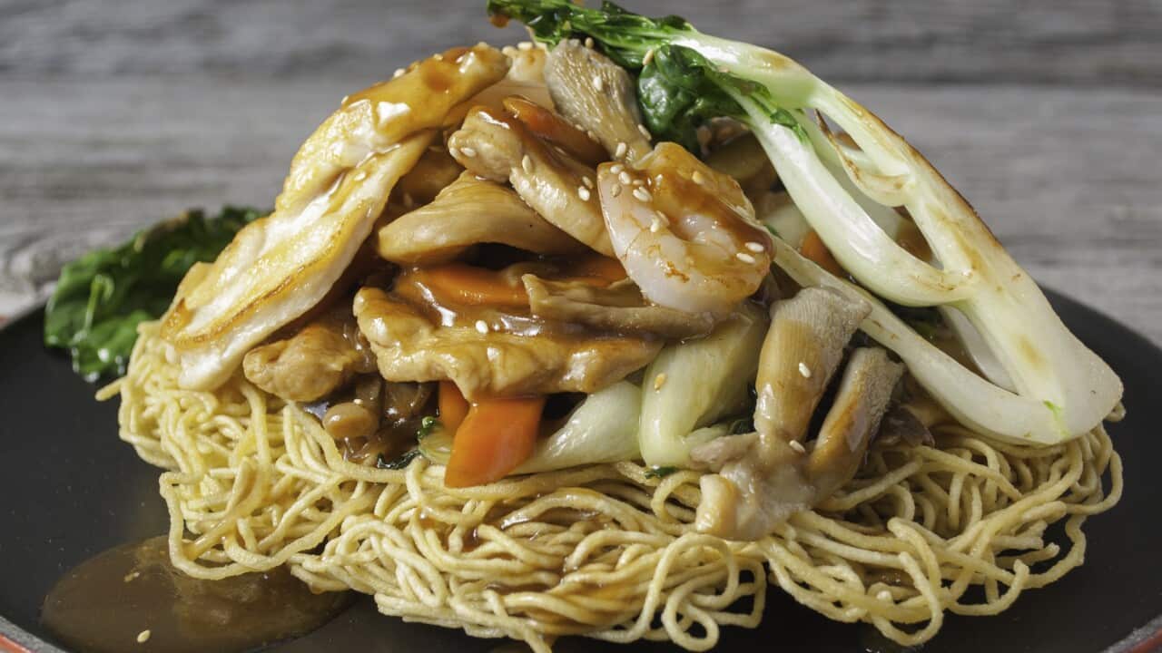 Crispy noodle pillows