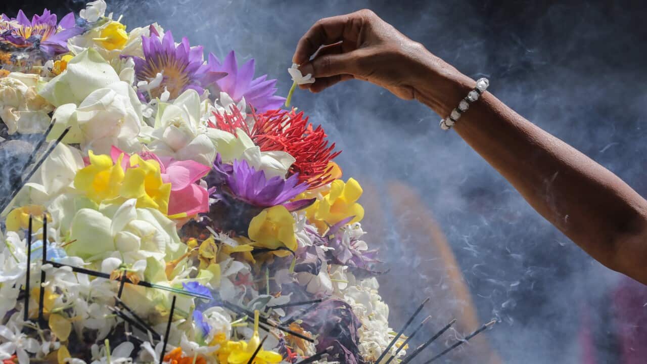 epaselect SRI LANKA BELIEF BUDDHISM