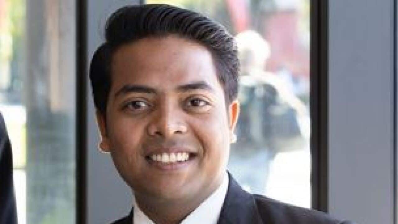 hindi_111022_interviewTusharJoshiWeb.mp3