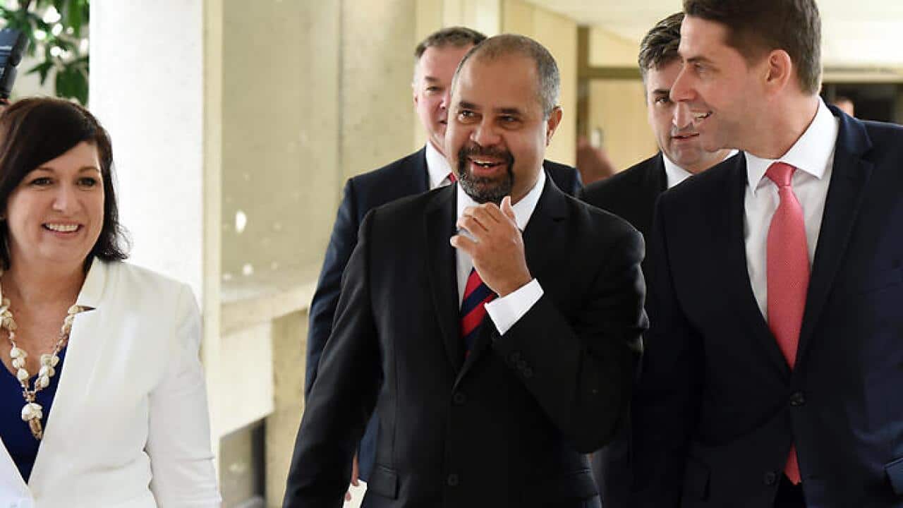 Dumped Queensland MP Billy Gordon (c). (AAP)