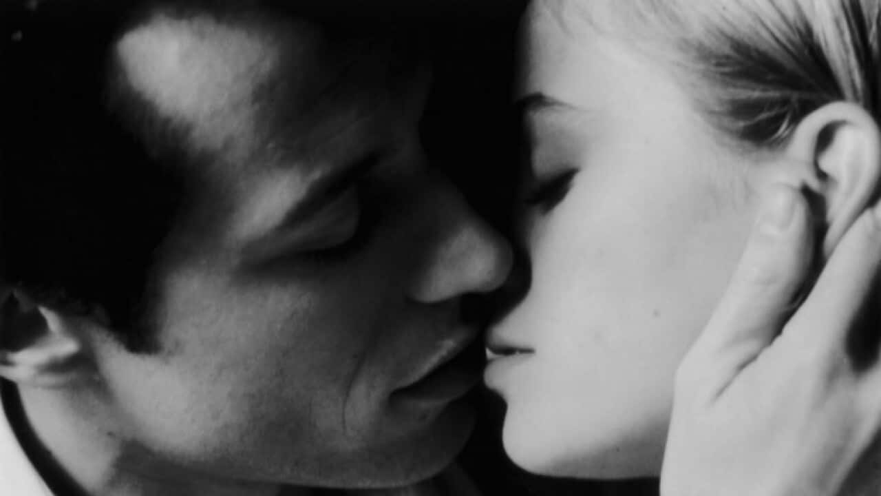 A scene from the movie  "The Last Kiss".