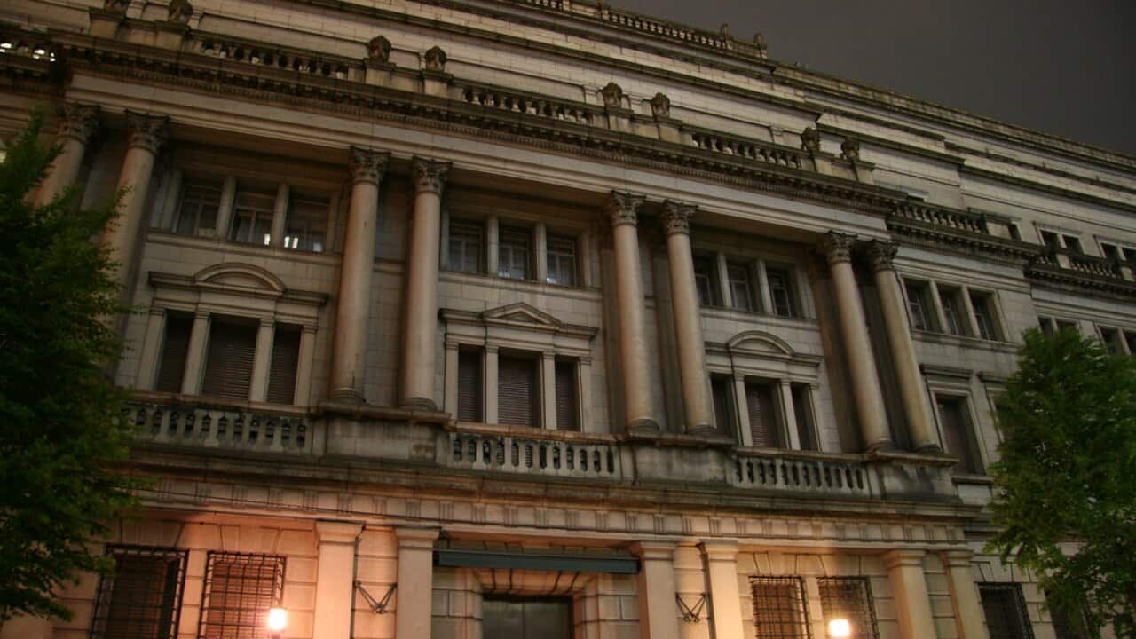 日本央行无限量买债市场闻讯做好| SBS Chinese