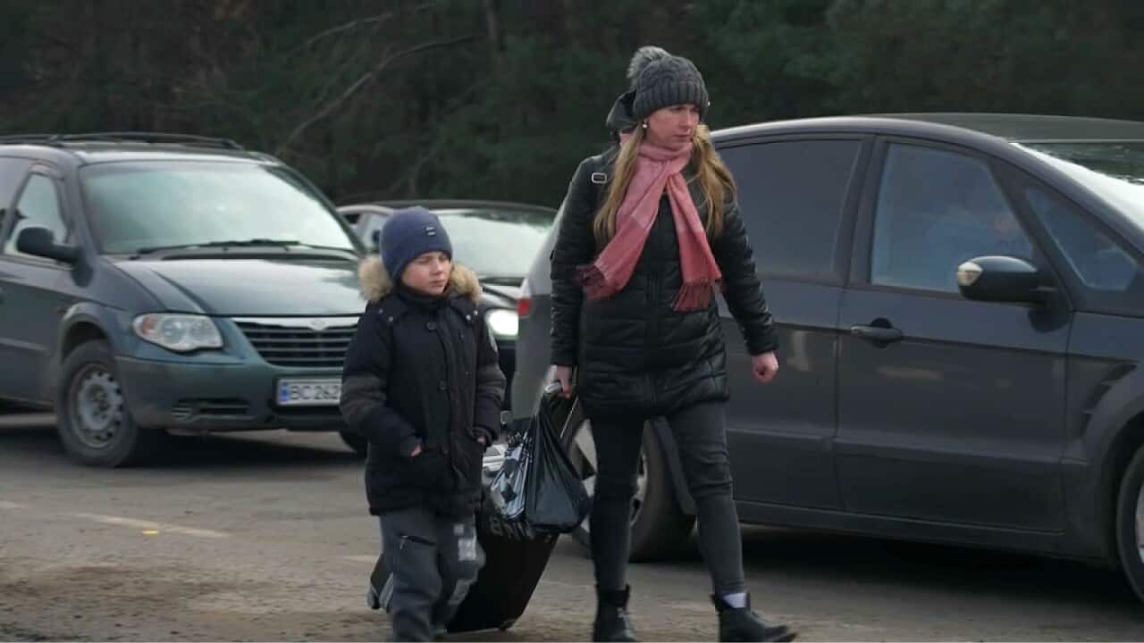 Dasha is one of many Ukrainians trying to make it to the border (SBS-Ben Lewis).jpg
