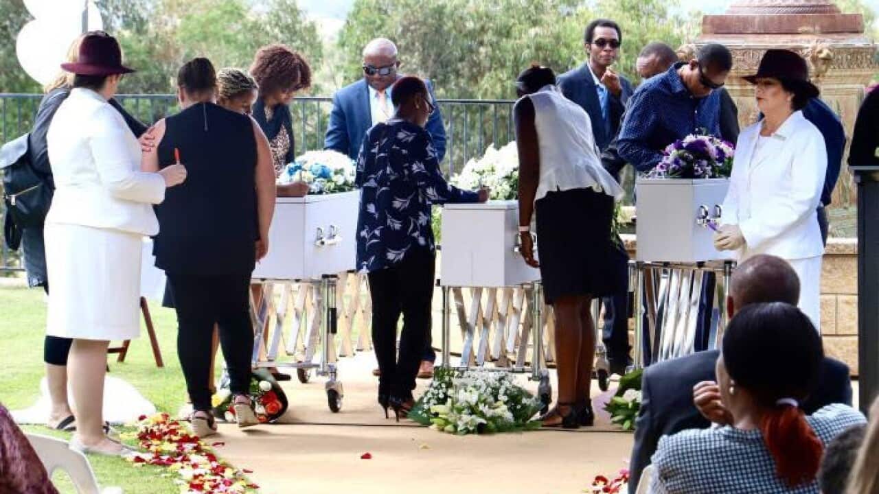 Marafiki na familia wa aga Anne Muhoro na watoto wake wawili walio fariki katika moto ulio choma nyumba yao