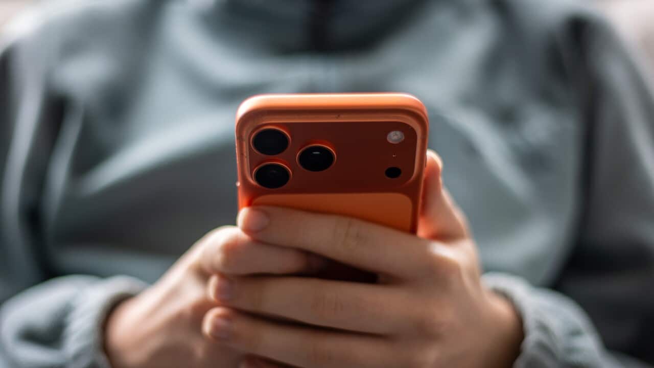 Australia Bans Social Media For Under 16s