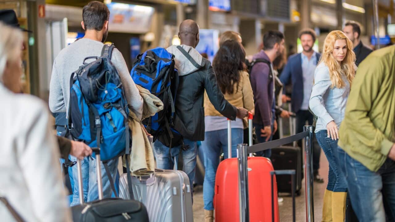 Autoridades piden a residentes de Nueva Gales del Sur 'reconsiderar' viajes a Melbourne