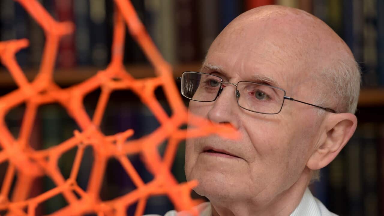 Melbourne professor Richard Robson among Nobel Prize chemistry winners Melbourne professor Richard Robson among Nobel Prize chemistry winners