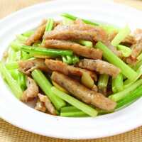 【家常小菜】荷芹炒魚鬆