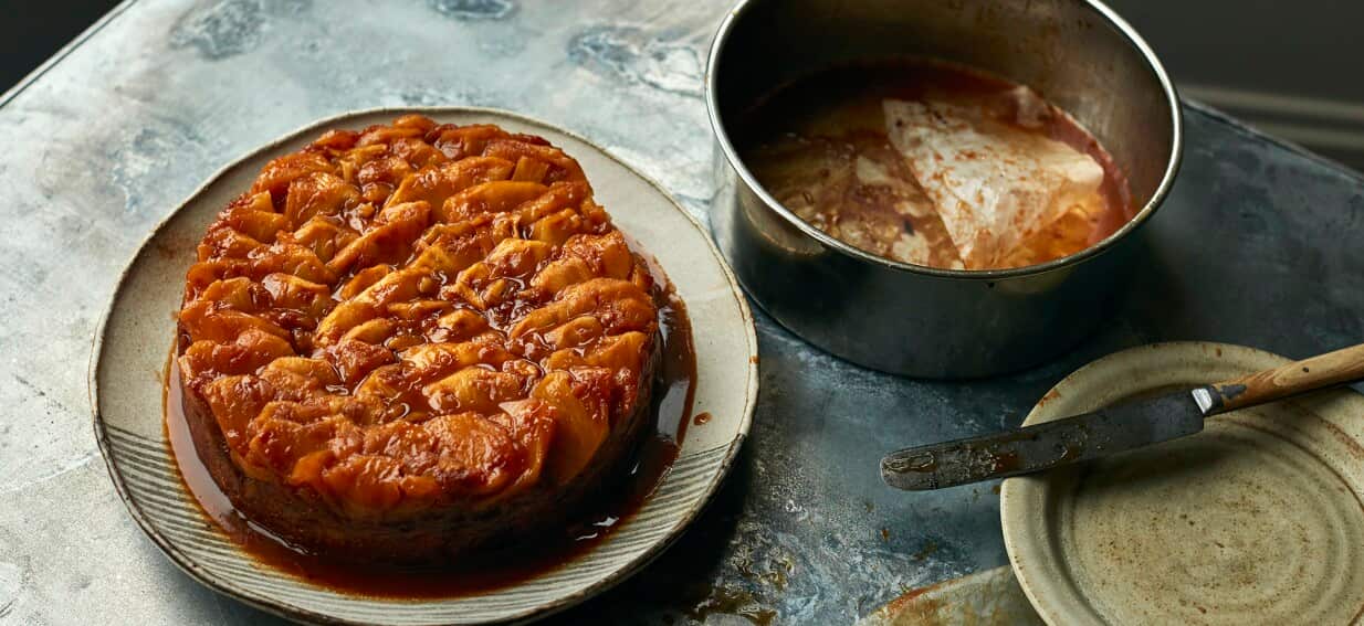 Pineapple pudding cake with salted tamarind caramel recipe 2 ?url=http%3A%2F%2Fsbs au brightspot.s3.amazonaws.com%2F2b%2F1f%2F370601e2476db04311917c25fca1%2Fpineapple upside down cake with salted tamarind caramel 2000