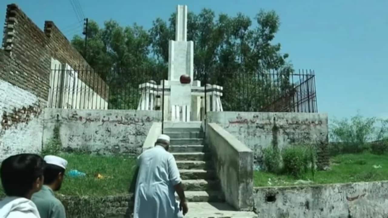 Source Moment RF Amir MukhtarGetty Images.png