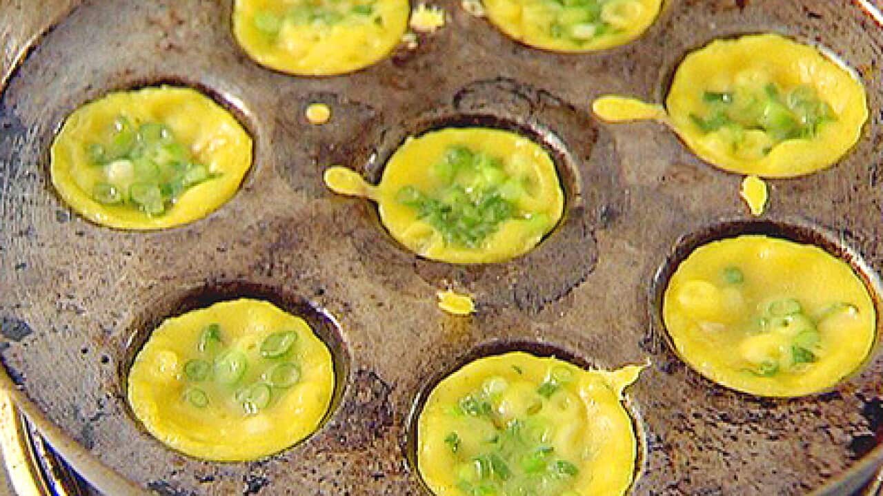 Vietnamese savoury coconut pancakes (Banh Khot)