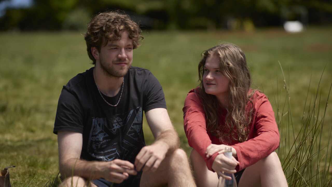 Luke Wiltshire and Jazi Hall in 'Homebodies'