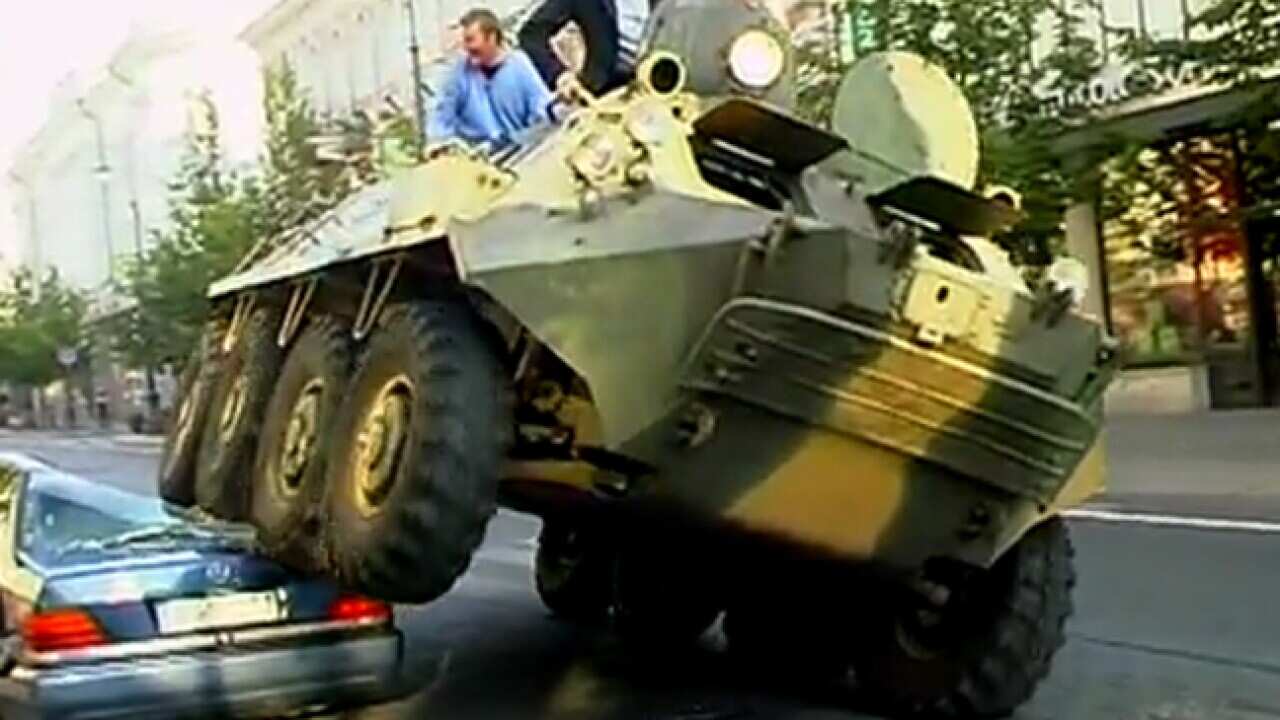 tank_b_110803_lithuanian_Youtube_215600845