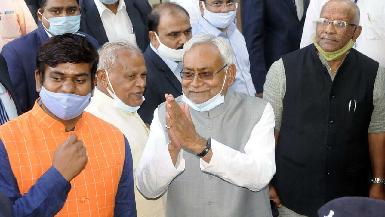JD(U) National President Nitish Kumar after meeting with Bihar Governor Fagu Chauhan