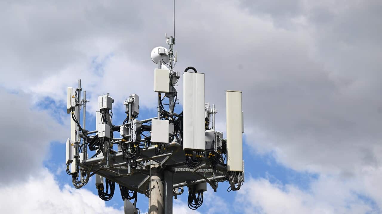 MOBILE PHONE TOWER STOCK