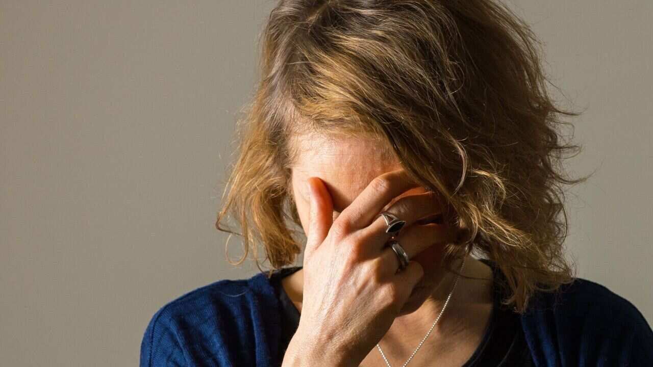 PICTURE POSED BY MODEL