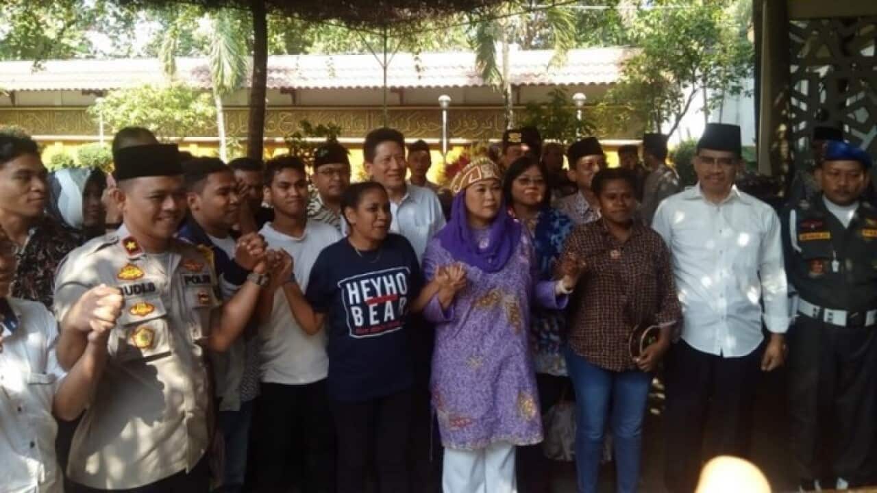 Papuan students and Yenny Wahid on pilgrimage to Gus Dur’s grave at Ponpes Tebuireng, Jombang, 22 August 2019.