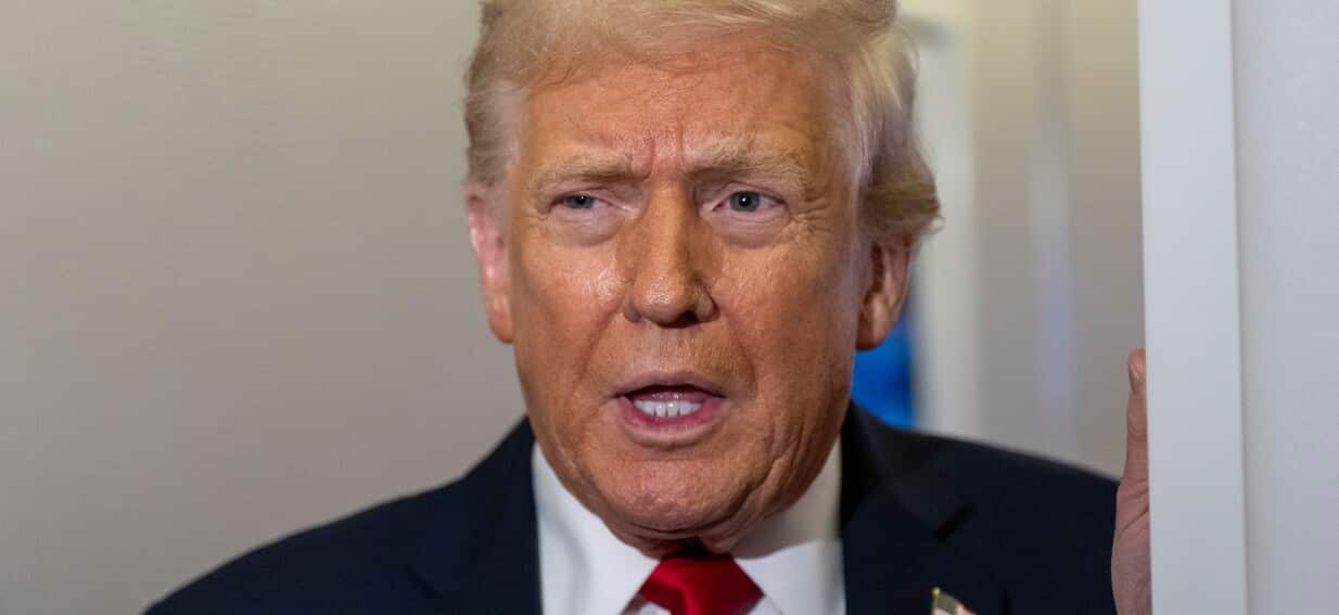 'What a dealmaker does': Trump brushes off US envoy appearing to advise Putin aide