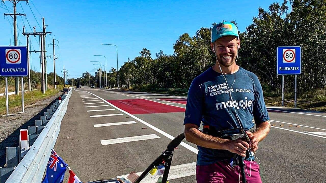 De Nederlander Tom Boerman loopt fulltime de wereld over