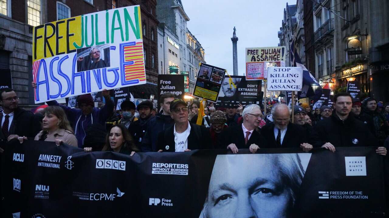 Julian Assange handed chance to continue fight against extradition to the US Julian Assange handed chance to continue fight against extradition to the US