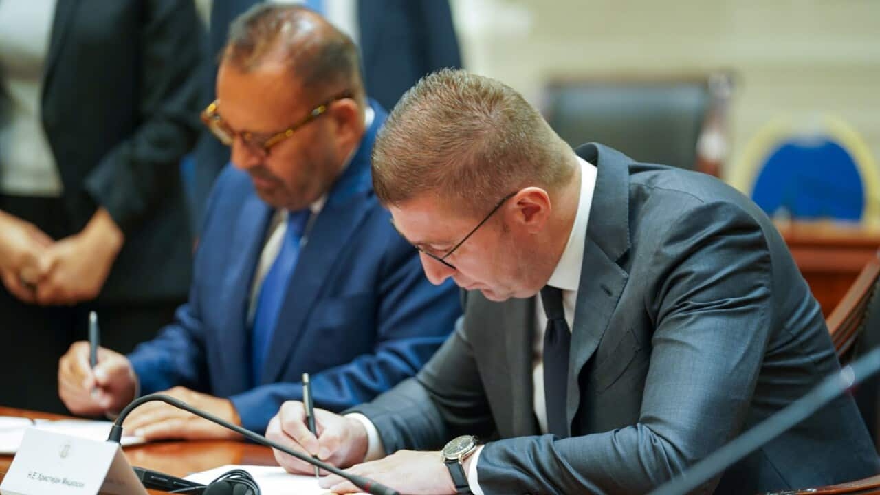 Mickoski Kazanji group.jpg