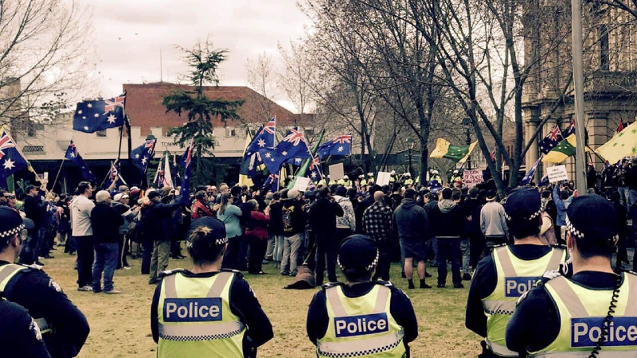 Police surround anti-Islam protesters