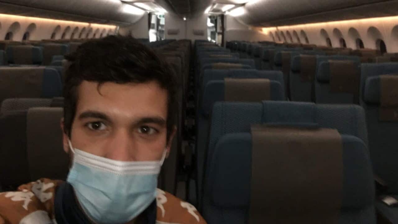 Vicenzo Noè sul volo (vuoto) che lo ha riportato in Italia