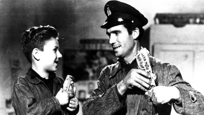 Bicycle-Thieves_704.jpg