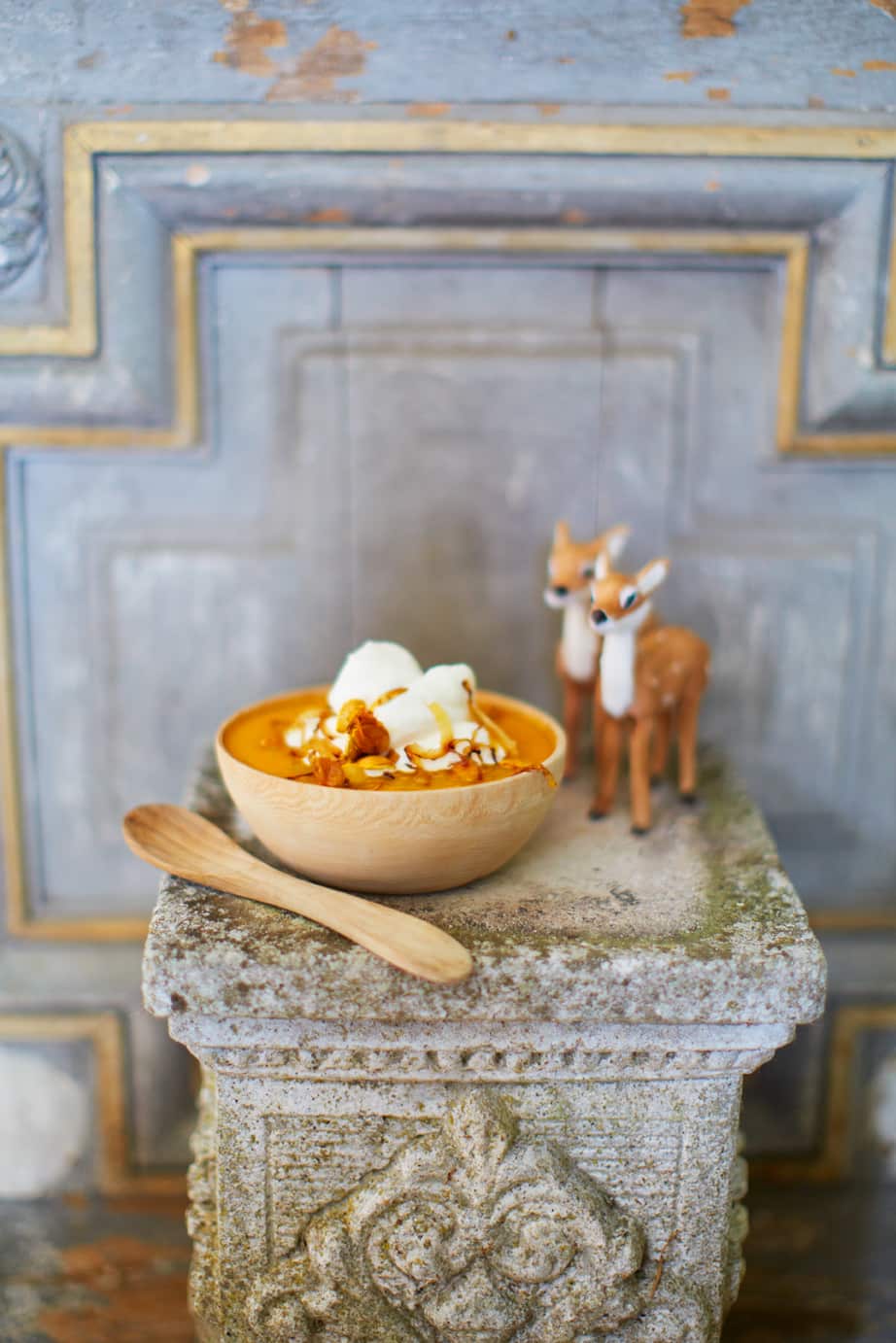 Roasted pumpkin soup with caramelised onion